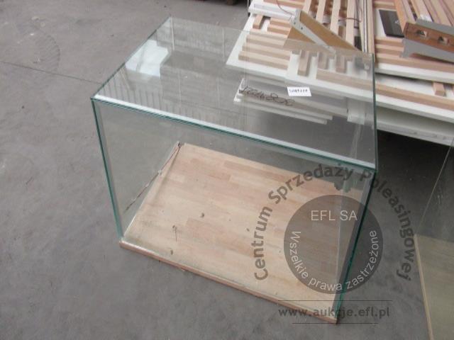 3 - Zestaw mebli sklepowych wg specyfikacji