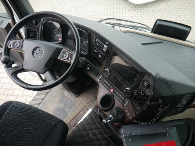 7 - MERCEDES - BENZ ACTROS 2551 BLUETEC 6 6X2 2017r.