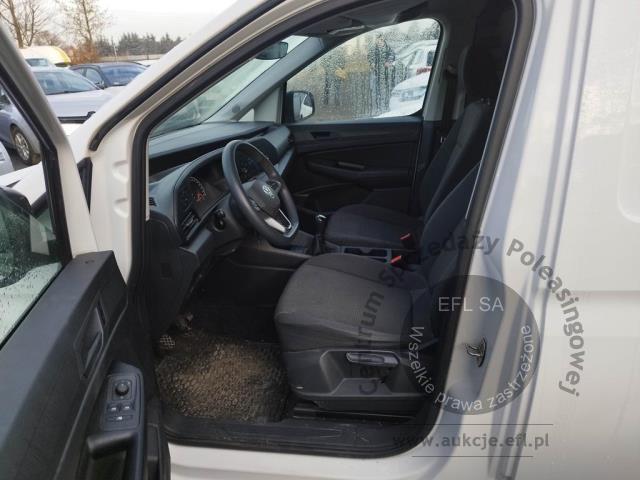 7 - Volkswagen  Caddy Cargo 2.0 TDI 2022r. DW8UG61 Pojazd znajduje się w firmie ARCTOS GROUP sp. z o.o. Al. Krakowska 7, 02-183 Warszawa