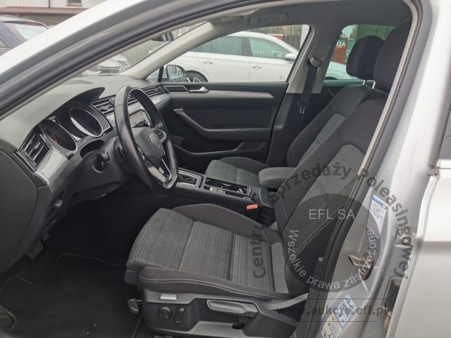 8 - Volkswagen Passat 2.0 TDI EVO Business DS 2021r. WX0162E UWAGA!! Pojazd znajduje się w lokalizacji: Janki, Al. Krakowska 52, 05-090 Janki