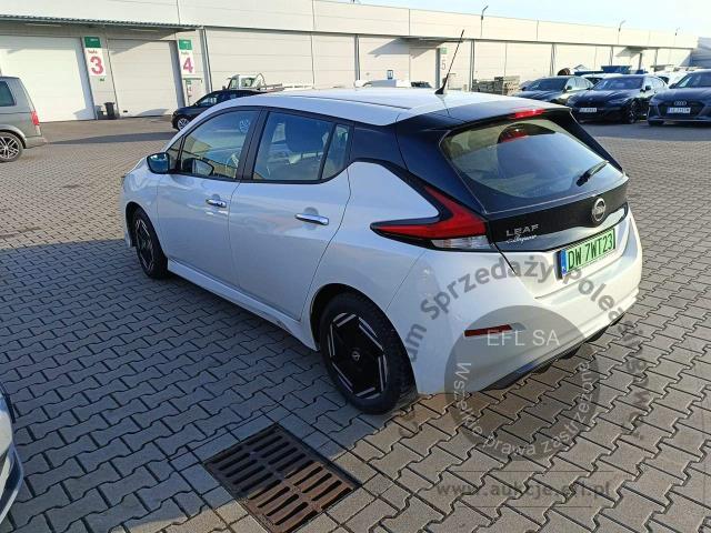2 - Nissan Leaf 40kWh Acenta 2022r. DW7WT23 Magnice