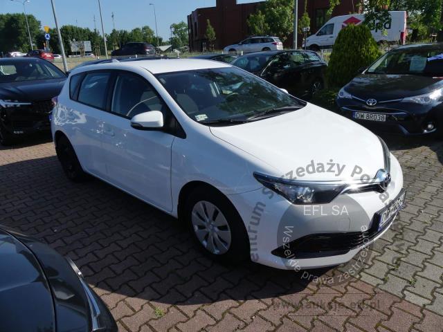 2 - TOYOTA AURIS 1.4 D-4D 90KM ACTIVE  2018r. DW7V664 WW435YR UWAGA!! Pojazd znajduje się w firmie AUTO MOTO CENTRUM sp. z o.o. ul. Ostrowska 328 (przy Trasie Katowickiej) 61-312 Poznań