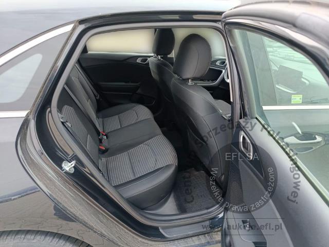 19 - EFL FINANCE KIA CEED 1.0 120KM HATCHBACK 2022r.