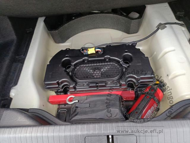 25 - CITROEN C4 X 1.2 PT 130 EAT8 SHINE 2023r.