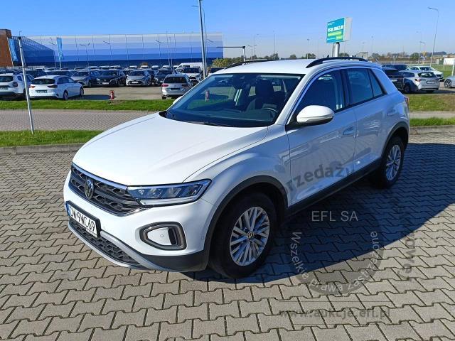 1 - Volkswagen T-ROC 1.5 TSI Life 2023r. DW9WC69 Pojazd znajduje się w firmie MDM AUTO sp. z o.o. ul. Zawodników 1, 80-729 Gdańsk