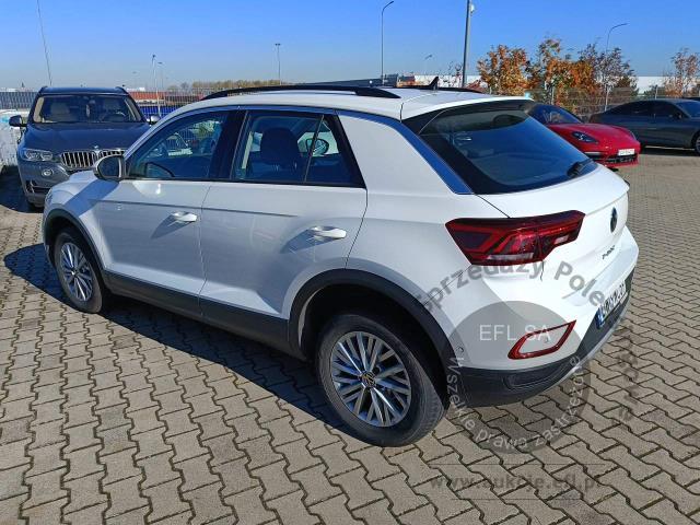 2 - Volkswagen T-ROC 1.5 TSI Life 2023r. DW9WC69 Pojazd znajduje się w firmie MDM AUTO sp. z o.o. ul. Zawodników 1, 80-729 Gdańsk