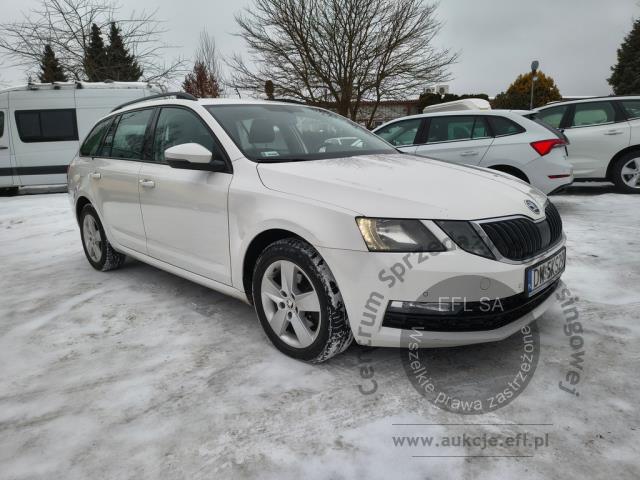 5 - Skoda Octavia 1.5 TSI GPF ACT Ambiti 2020r. DW5KS29  Pojazd znajduje się w firmie ARCTOS GROUP sp. z o.o. Al. Krakowska 7, 02-183 Warszawa