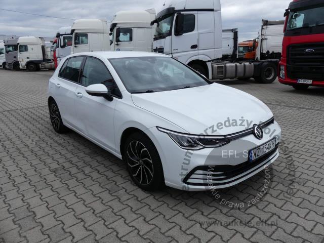 2 - VOLKSWAGEN GOLF 1.0 ETSI 110KM MHEV 2020r.