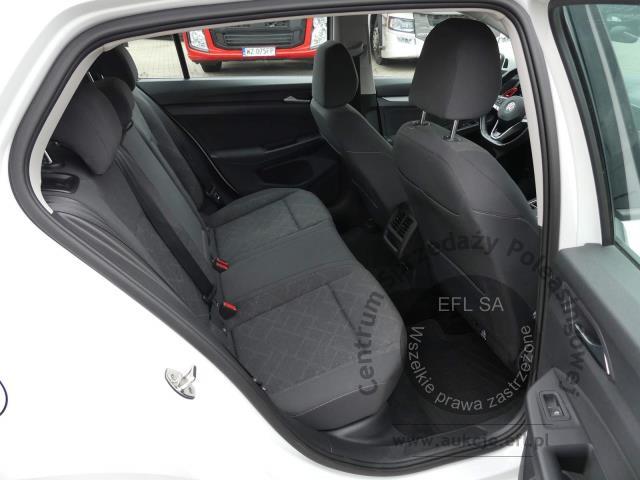 10 - VOLKSWAGEN GOLF 1.0 ETSI 110KM MHEV 2020r.
