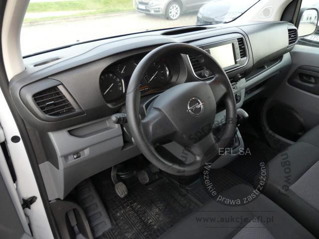 5 - Opel Vivaro 2.0 CDTI Extra Long 3,1 2022r. DW4WL72 Magnice