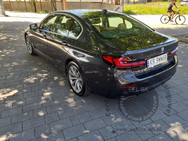 3 - BMW 520i mHEV aut 2021r. KR9WW68 Pojazd znajduje się w firmie MDM AUTO sp. z o.o. ul. Zawodników 1, 80-729 Gdańsk