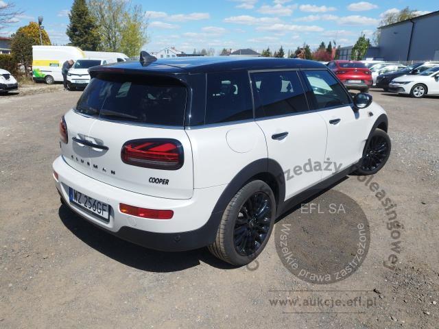 6 - MINI Clubman Cooper aut 2023r. WZ256GF Pojazd znajduje się w firmie ARCTOS GROUP sp. z o.o. Al. Krakowska 7, 02-183 Warszawa