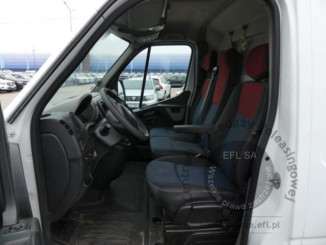 5 - RENAULT MASTER 2.3 DCI 130KM FURGON 2017r.