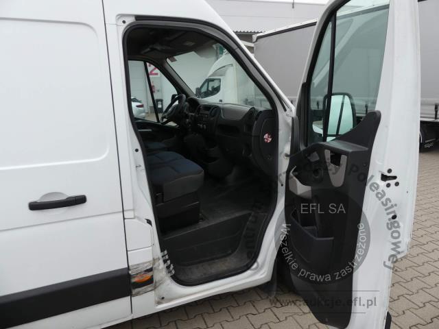 7 - RENAULT MASTER 2.3 DCI 130KM FURGON 2017r.