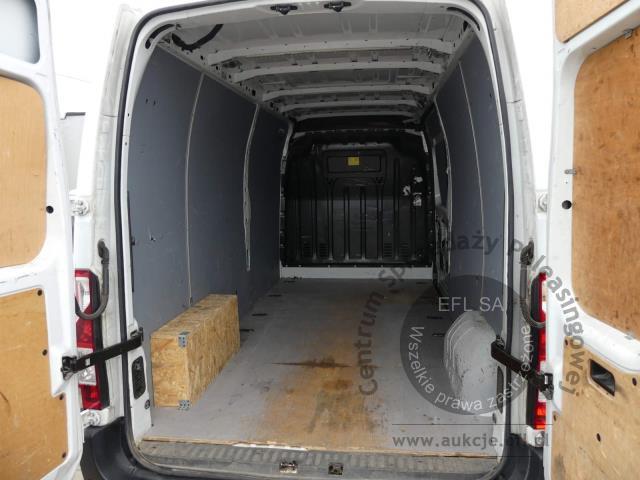 10 - RENAULT MASTER 2.3 DCI 130KM FURGON 2017r.