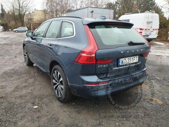 7 - Volvo XC 60 B4 D Core aut  2022r. WZ351FT  Pojazd znajduje się w firmie ARCTOS GROUP sp. z o.o. Al. Krakowska 7, 02-183 Warszawa