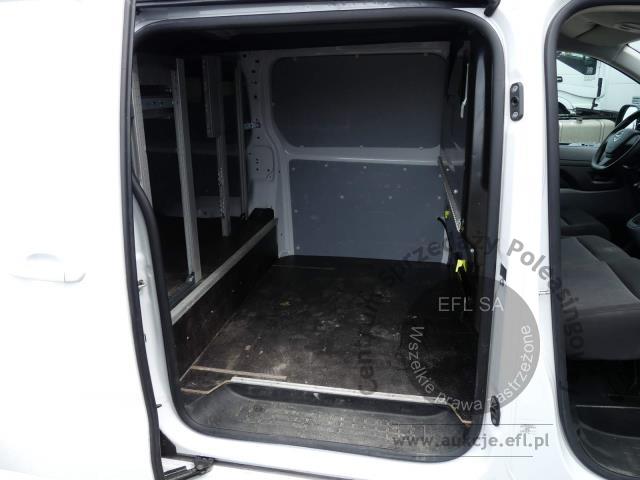 8 - Opel Vivaro 2.0 CDTI Extra Long 3,1 2022r. DW2US27 Magnice