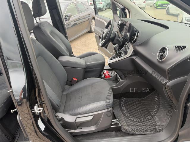 8 - MERCEDES - BENZ T 180 d Automat 2025r. DX63290 Magnice
