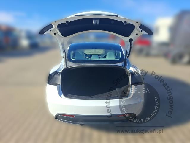 8 - TESLA MODEL 3 RWD 2023r.