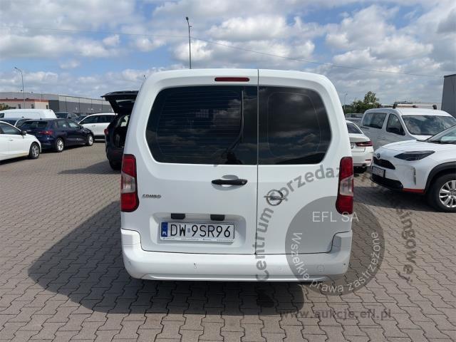3 - OPEL Combo Cargo XL 1.5 CDTI 2,3t 2022r. DW9SR96 Pojazd znajduje się w firmie MDM AUTO sp. z o.o. ul. Morska 78A, 81-225 Gdynia