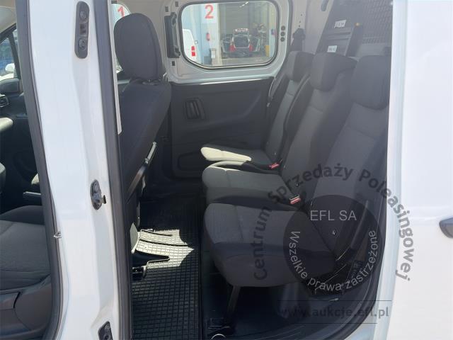 8 - OPEL Combo Cargo XL 1.5 CDTI 2,3t 2022r. DW9SR96 Pojazd znajduje się w firmie MDM AUTO sp. z o.o. ul. Morska 78A, 81-225 Gdynia