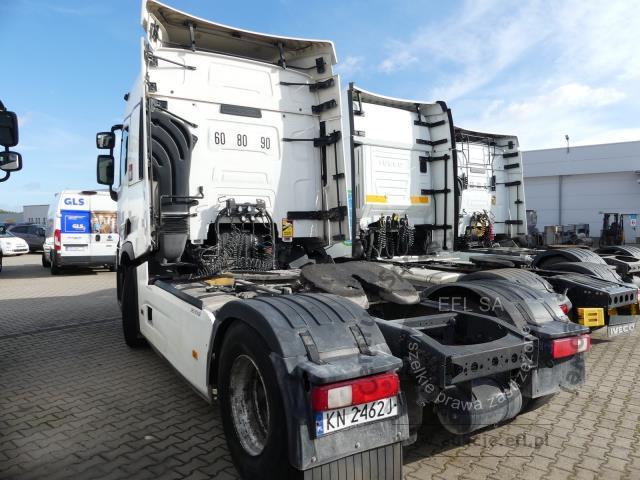 3 - RENAULT T 480 COMFORT 4X2 AUTOMAT 2017r.