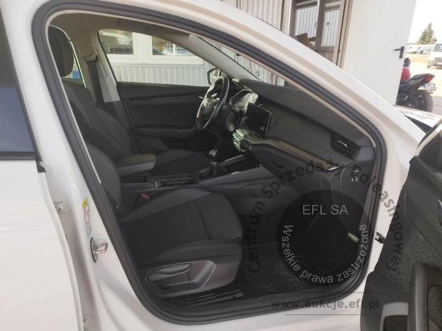 12 - Skoda Octavia 2.0 TDI Ambition 2022r. WND1844C Pojazd znajduje się w firmie ARCTOS GROUP sp. z o.o. Al. Krakowska 7, 02-183 Warszawa