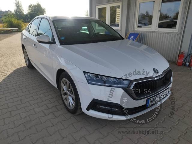 3 - Skoda Octavia 2.0 TDI Ambition 2022r. WND1844C Pojazd znajduje się w firmie ARCTOS GROUP sp. z o.o. Al. Krakowska 7, 02-183 Warszawa