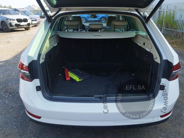 9 - Skoda Superb 1.5 TSI Style 2021r. WW438ST UWAGA!! Pojazd znajduje się w firmie Arctos Sp. z o.o. Warszawa, Al. Krakowska 7, 02-183 Warszawa