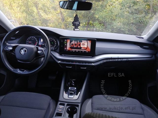 8 - Skoda Octavia 2.0 TDI Ambition DSG 2022r. WND6039A Uwaga! Pojazd znajduje się w firmie AACAR sp. z o.o. Jawornik 90, 32-400 Myślenice