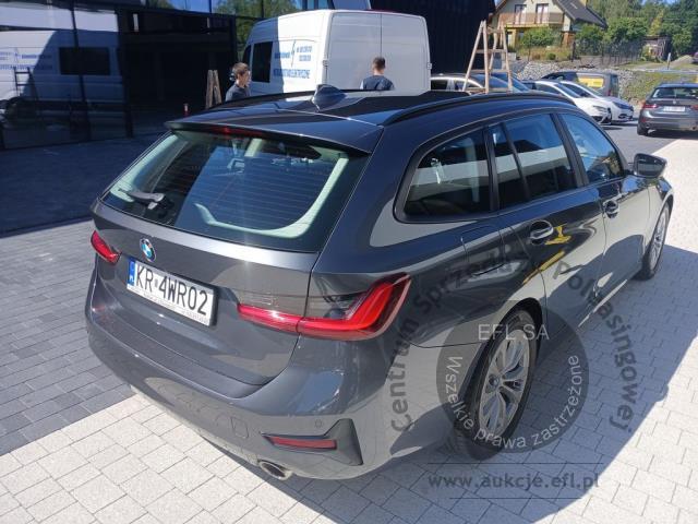 3 - BMW Seria 3 318i aut 2021r. KR4WR02 UWAGA!! Pojazd znajduje się w lokalizacji: Jawornik 90, Myślenice 32-400