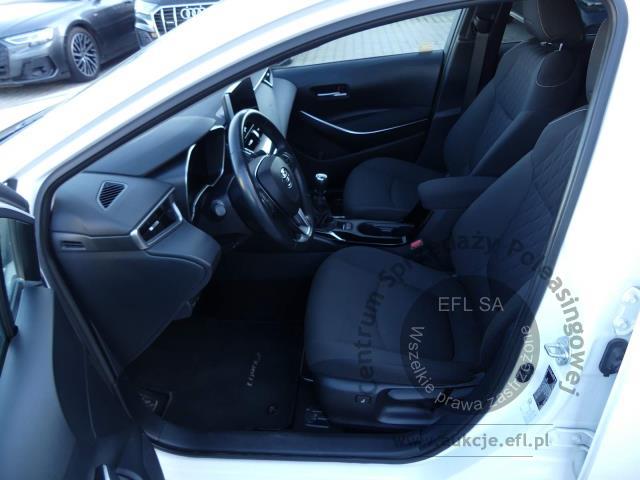 13 - TOYOTA COROLLA 1.5 VVTI SEDAN 2022r.