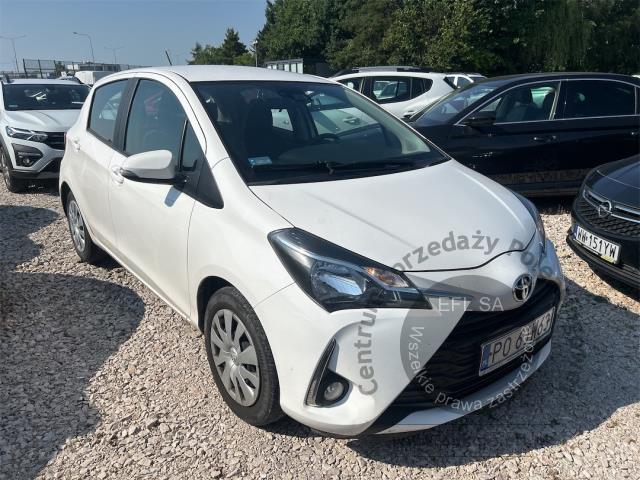 4 - Toyota Yaris 1.0 Active 2018r. PO6JW63 UWAGA!! Pojazd znajduje się w lokalizacji: Janki, Al. Krakowska 52, 05-090 Janki