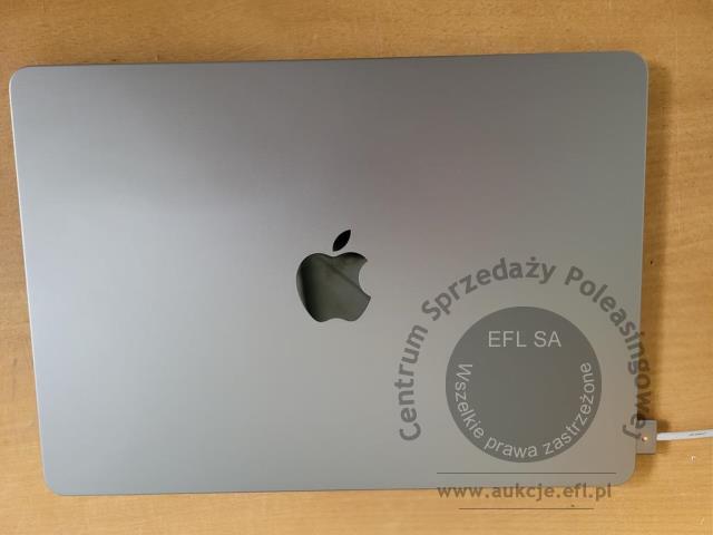 1 - Komputer przenośny Apple MacBook A2681