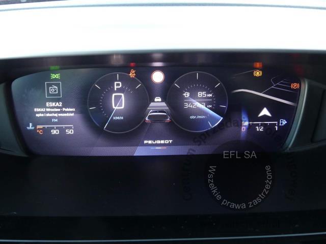 5 - PEUGEOT  308 ALLURE PACK 1.2 PURETECH  2022r.