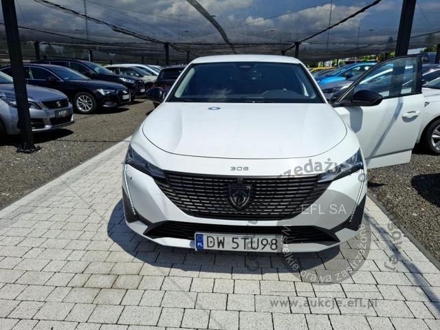 3 - Peugeot  308  2022r. DW5TU98 Pojazd znajduje się w firmie AACAR sp. z o.o. Kasztanowa 5, 32-400 Jawornik