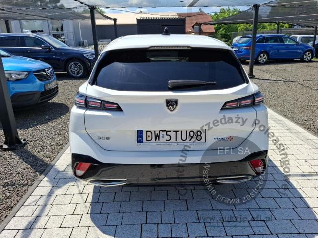 4 - Peugeot  308  2022r. DW5TU98 Pojazd znajduje się w firmie AACAR sp. z o.o. Kasztanowa 5, 32-400 Jawornik