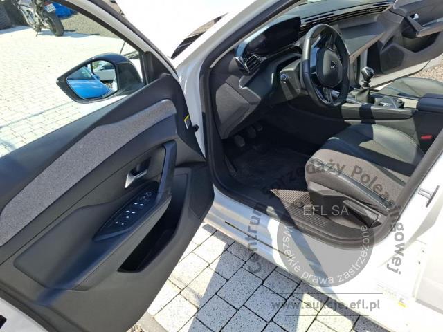 5 - Peugeot  308  2022r. DW5TU98 Pojazd znajduje się w firmie AACAR sp. z o.o. Kasztanowa 5, 32-400 Jawornik