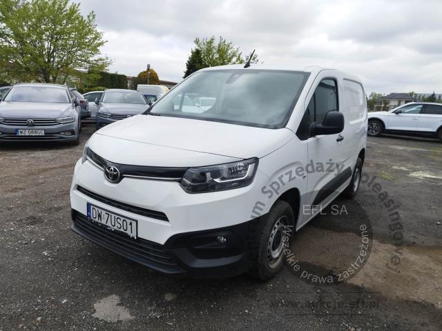 1 - Toyota Proace City 1.5 D-4D Standard  2022r. DW7US01 Pojazd znajduje się w firmie ARCTOS GROUP sp. z o.o. Al. Krakowska 7, 02-183 Warszawa