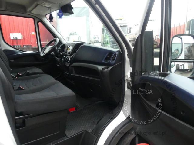 8 - IVECO / PKSRATRANS DAILY 35S15 2019r.