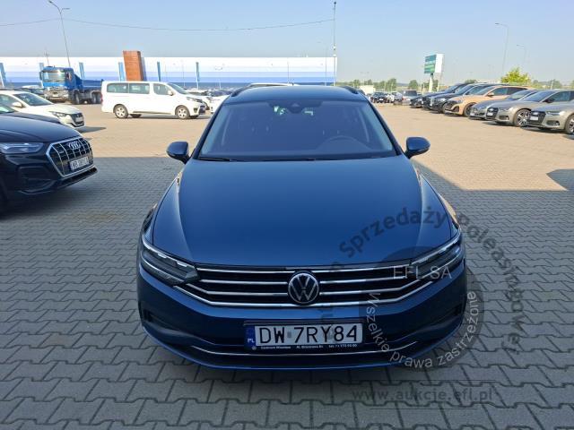 4 - Volkswagen Passat 2.0 TDI EVO Business 2022r. DW7RY84 Magnice