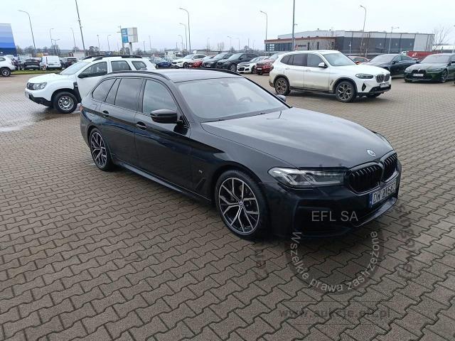 5 - BMW 520d xDrive mHEV sport 2022r. DW2TE82 Magnice