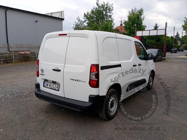 6 - Toyota Proace City 1.5 D-4D Standard  2022r. DW8US24 Pojazd znajduje się w firmie ARCTOS GROUP sp. z o.o. Al. Krakowska 7, 02-183 Warszawa