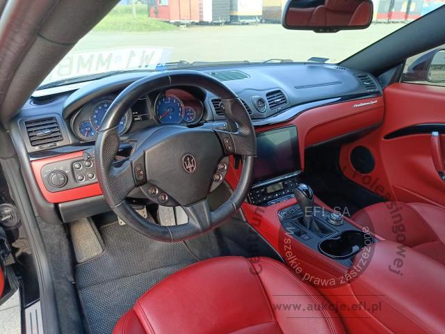 10 - MASERATI  GRANTURISMO 4.7 V8 460KM 2018r.