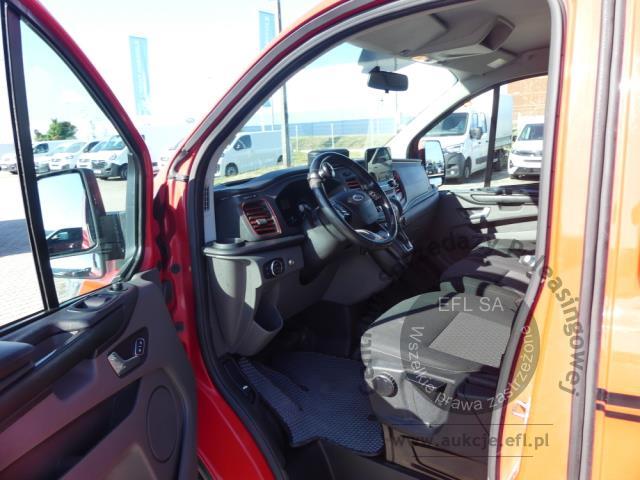 13 - FORD TRANSIT CUSTOM 2.0 FURGON 2019r.