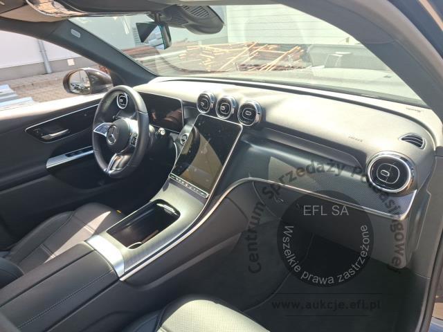 11 - MERCEDES-BENZ GLC 300 de 4-Matic Avantgarde  2025r. DX73217 Magnice