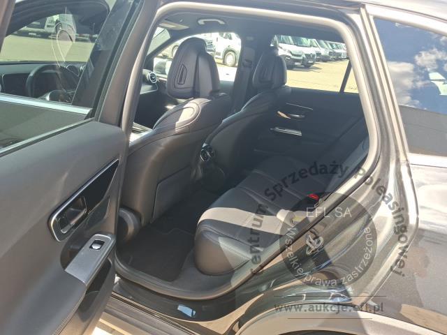 8 - MERCEDES-BENZ GLC 300 de 4-Matic Avantgarde  2025r. DX73217 Magnice
