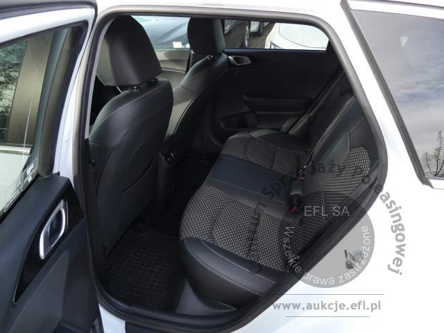 7 - Kia Ceed 1.5 T-GDI Business Line 2023r. PY36240 AUTO MOTO CENTRUM Sp. z o.o. Poznań 61-312, ul. Ostrowska  328