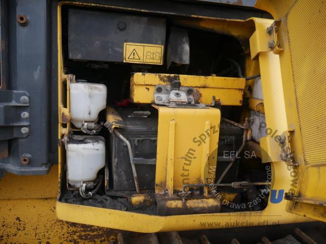 11 - Spycharka gąsienicowa KOMATSU D51PX-22 2010r.