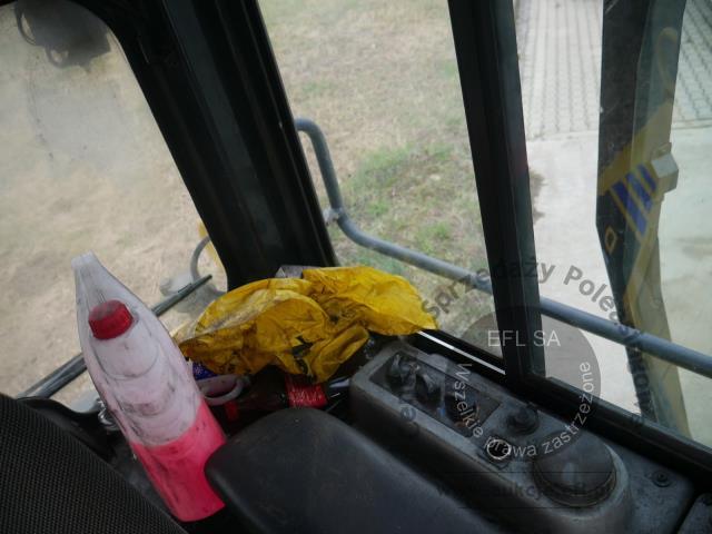 31 - Spycharka gąsienicowa KOMATSU D51PX-22 2010r.